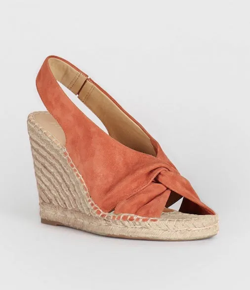 Joie - Kaili Wedge Sandals in DESERT RED
