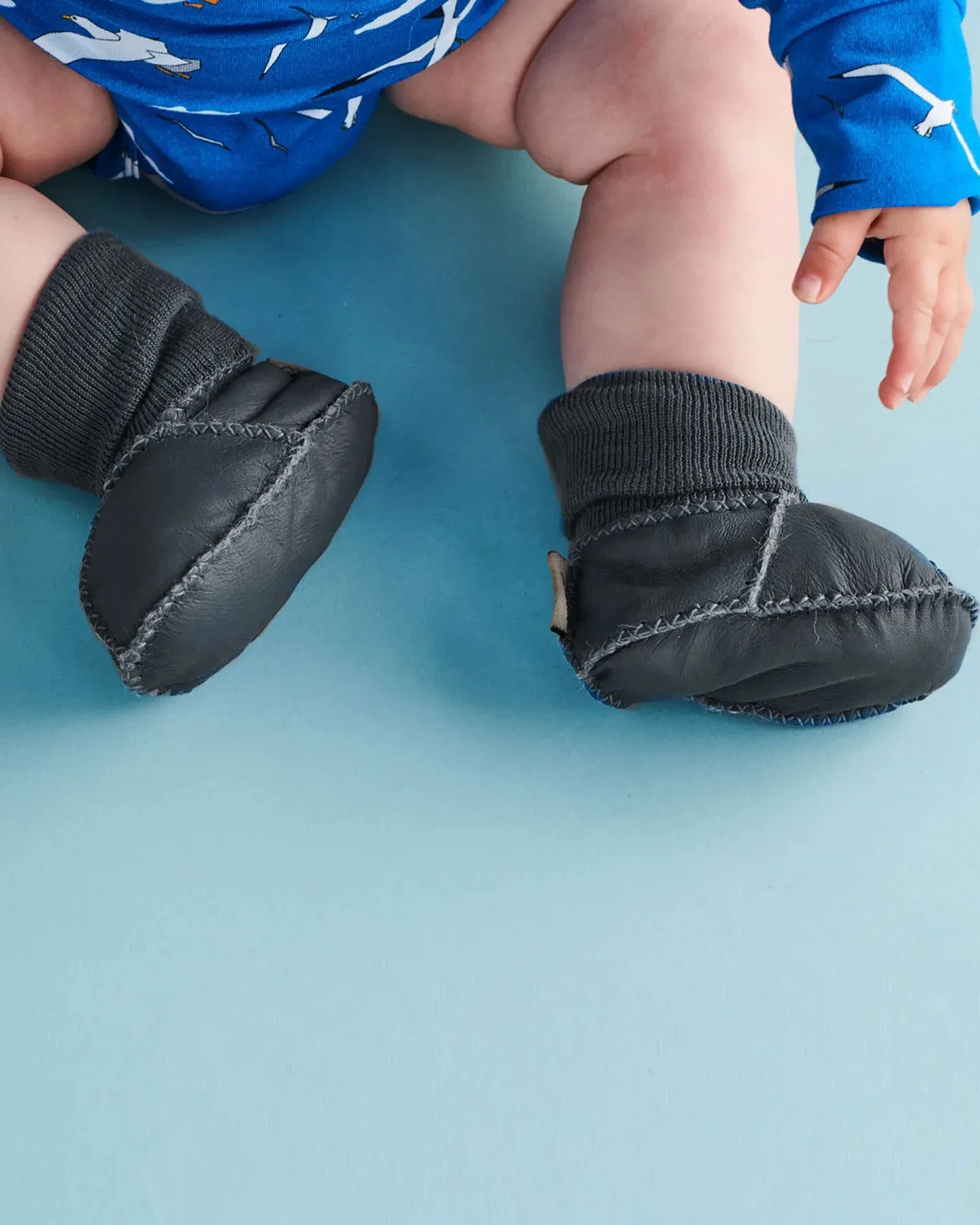 Kip & Co Baby Booties - Dark Grey
