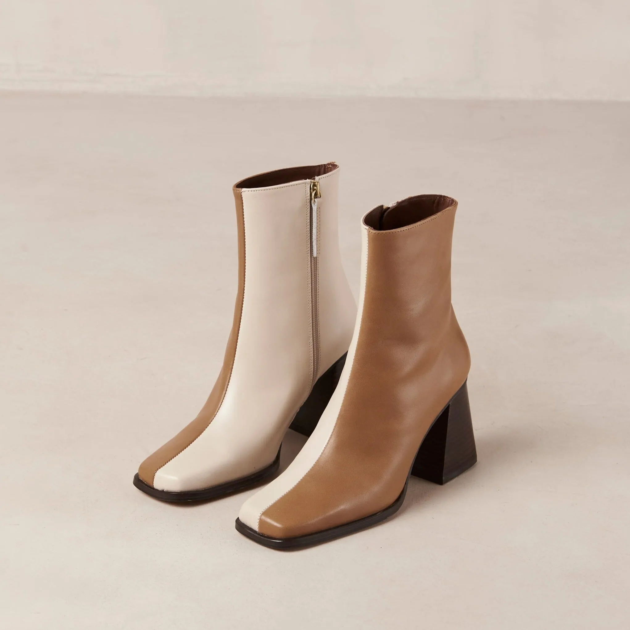 South Bicolor Leather Boots Camel & Beige