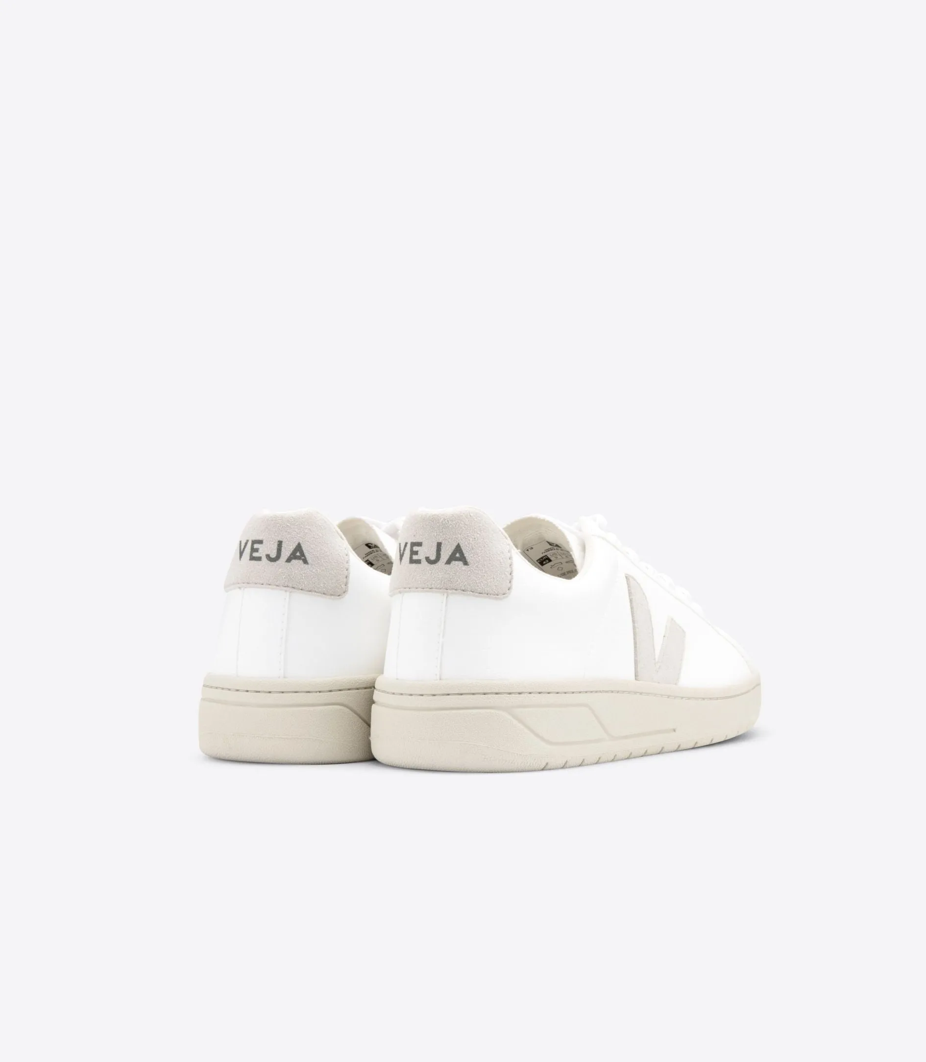 Veja - Urca C.W.L. Sneakers in White Natural
